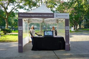 Legislativas: capacitación para votar con la Boleta Única Electrónica